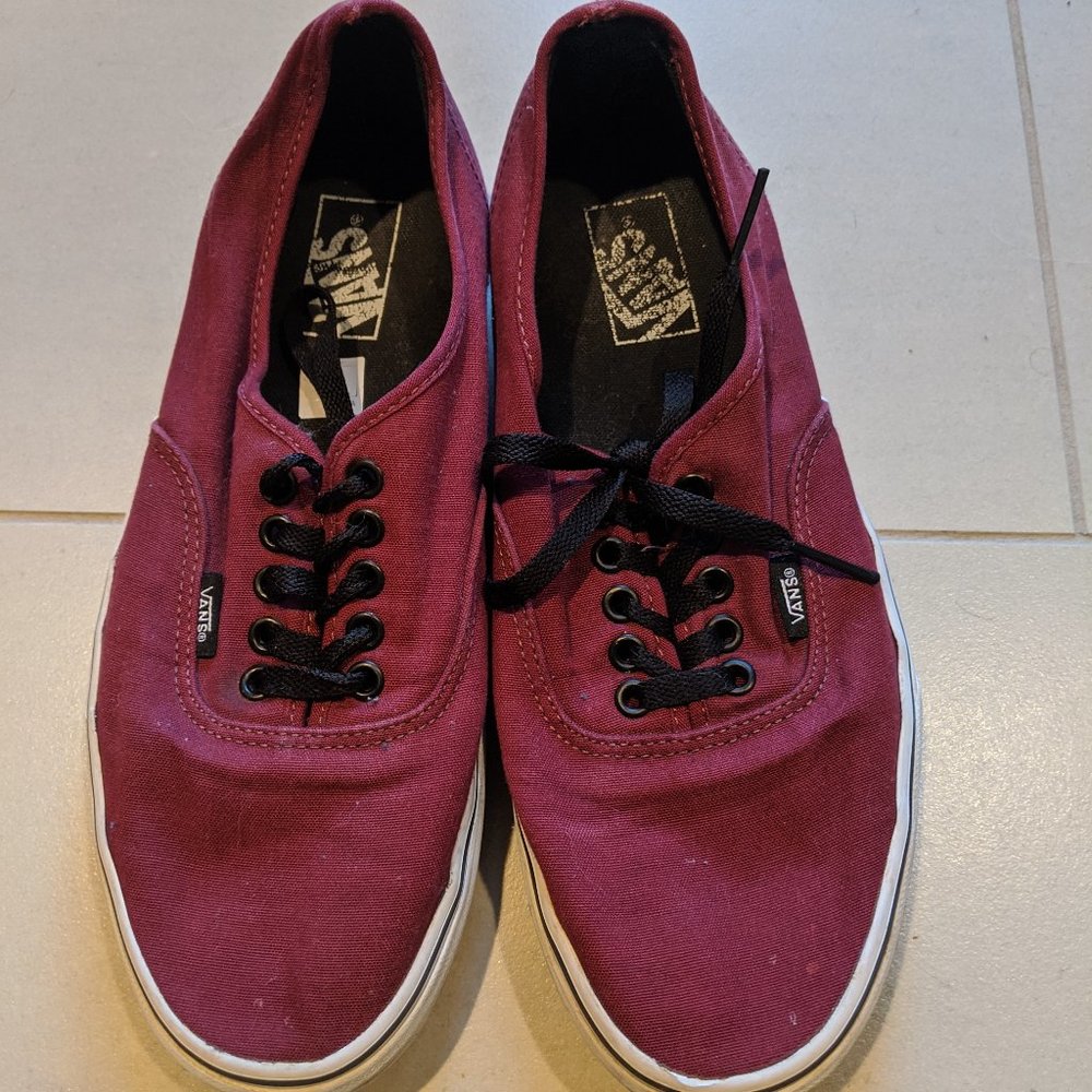 Men's lace-up Van's size 9.5